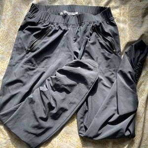 Athleta yoga pants